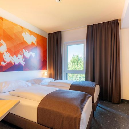 B&B Hotel Stuttgart-Bad Cannstatt מראה חיצוני תמונה