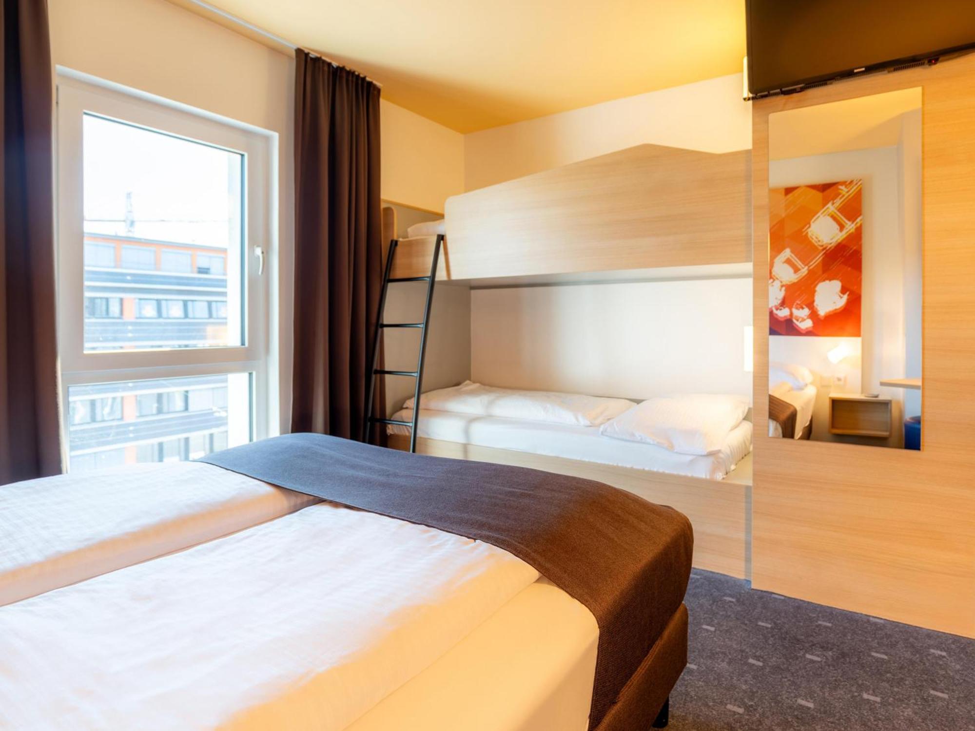 B&B Hotel Stuttgart-Bad Cannstatt מראה חיצוני תמונה